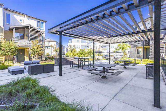 1809 Joshua Tree Circle, Milpitas CA: https://media.crmls.org/mediaz/fe1e8240-f8ed-43f5-a744-75767d0e2e99.jpg