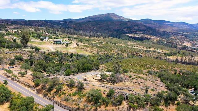 2332 Atlas Peak Road, Napa CA: https://media.crmls.org/mediaz/fe212ced-74f9-4a8c-8a1b-bf6a8a8ac3ad.jpg