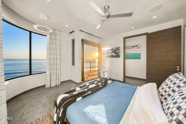 6768 Breakers Way, Ventura CA: https://media.crmls.org/mediaz/fe21fe68-9cdf-42d7-a7ea-45d44695a1c1.jpg