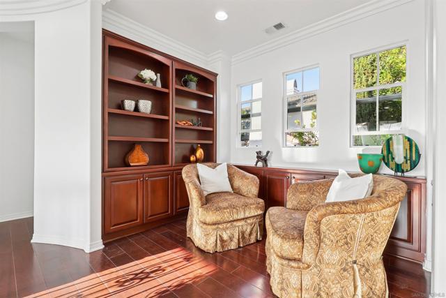 6911 Goldstone Rd, Carlsbad CA: https://media.crmls.org/mediaz/fe225d93-a80c-4f86-8651-6eebeb994063.jpg