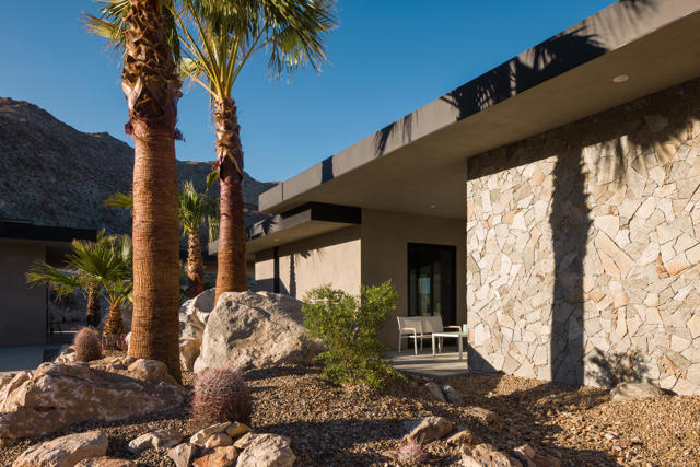 71270 Oasis Trail, Palm Desert CA: https://media.crmls.org/mediaz/fe237e55-889c-4498-af34-173f85191f1b.jpg