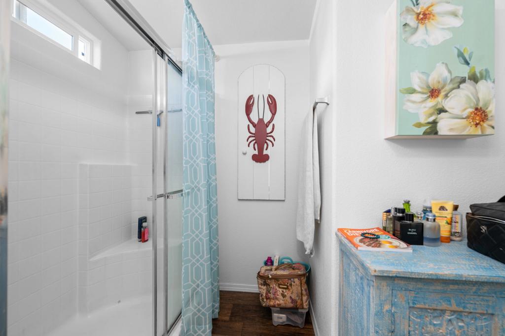 https://media.crmls.org/mediaz/fe2431ff-8eb1-4c83-97b6-a8cea6755563.jpg?preset=X-Large