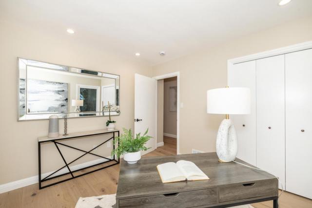 3803 Hamilton Way, Redwood City CA: https://media.crmls.org/mediaz/fe245d0d-db53-4700-9bbb-a46aa0f90fbf.jpg