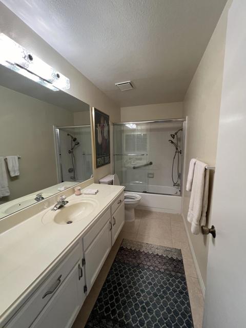 75 Calle Encinitas, Rancho Mirage CA: https://media.crmls.org/mediaz/fe24b5ff-9f1a-46c8-8bfd-b332c5745934.jpg