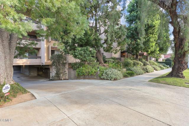 Detail Gallery Image 33 of 37 For 640 S Lake Ave #105,  Pasadena,  CA 91106 - 2 Beds | 2/1 Baths