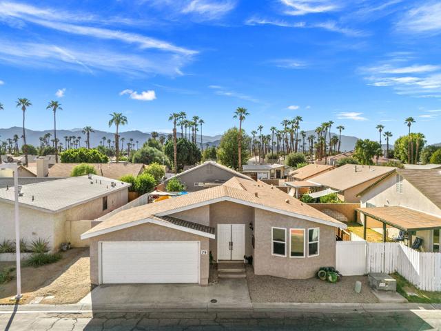 47800 Madison Street, Indio CA: https://media.crmls.org/mediaz/fe25d1ee-240f-46e3-959b-b3cc49e97d6c.jpg