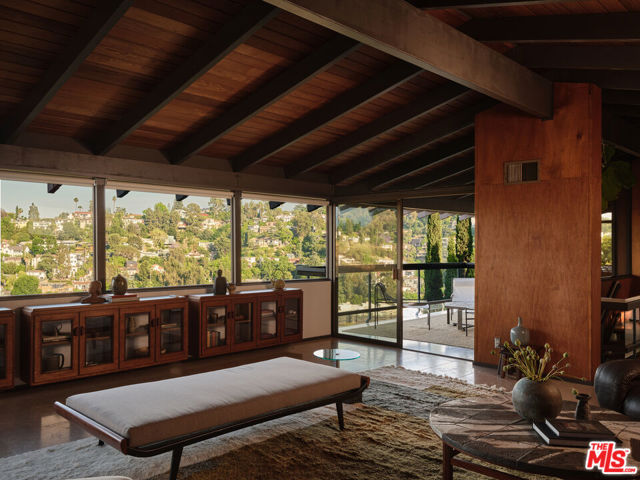 2052 Mayview Drive, Los Angeles CA: https://media.crmls.org/mediaz/fe264176-e3a9-40cc-bc92-5fa3b22d74e1.jpg