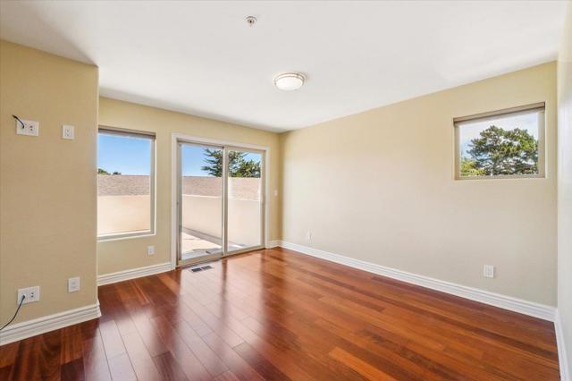 152 Mar Vista Drive, Monterey CA: https://media.crmls.org/mediaz/fe26f49f-6ea3-44d1-8b3f-af318e92f541.jpg