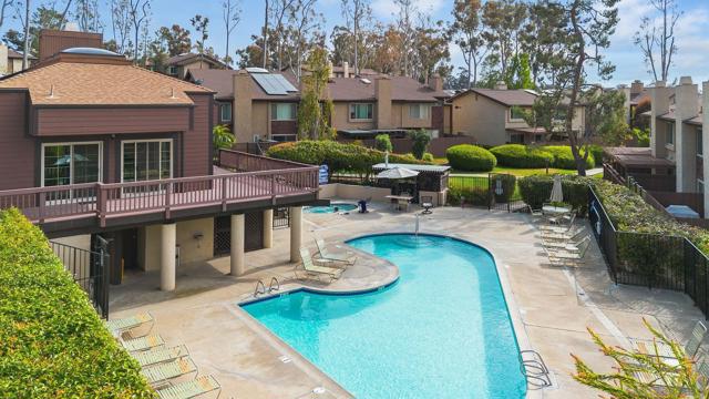 9779 Caminito Doha, San Diego CA: https://media.crmls.org/mediaz/fe27193d-85fd-4880-bb75-766594a51855.jpg