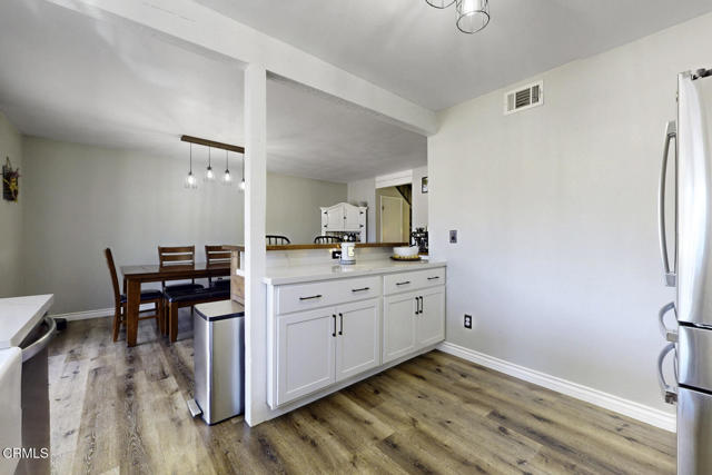 680 Redwood Lane, San Dimas CA: https://media.crmls.org/mediaz/fe27e07f-e1a2-49b4-aec2-767a114e26c9.jpg