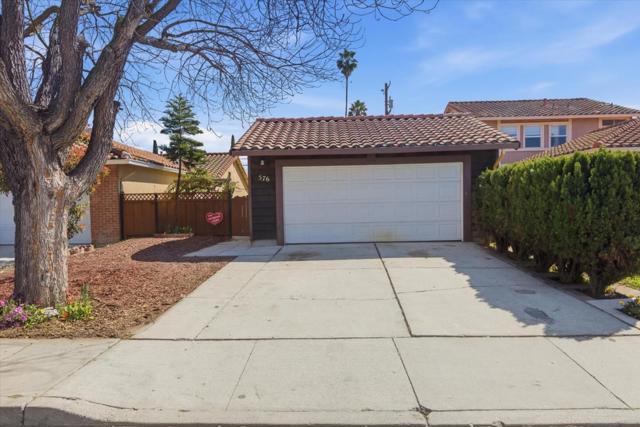 576 Mekler Drive, San Jose CA: https://media.crmls.org/mediaz/fe2836c0-eeb2-4487-a8fe-d482af92528e.jpg