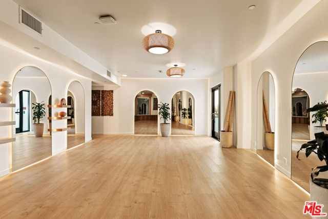 1700 S Pacific Coast Highway, Redondo Beach CA: https://media.crmls.org/mediaz/fe2865e1-edf4-4f02-bb9e-566a4b72ac4a.jpg