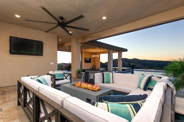 328 AMY WAY, Alpine CA: https://media.crmls.org/mediaz/fe28e244-a8a8-4c6e-8014-fc1f3cab7e41.jpg