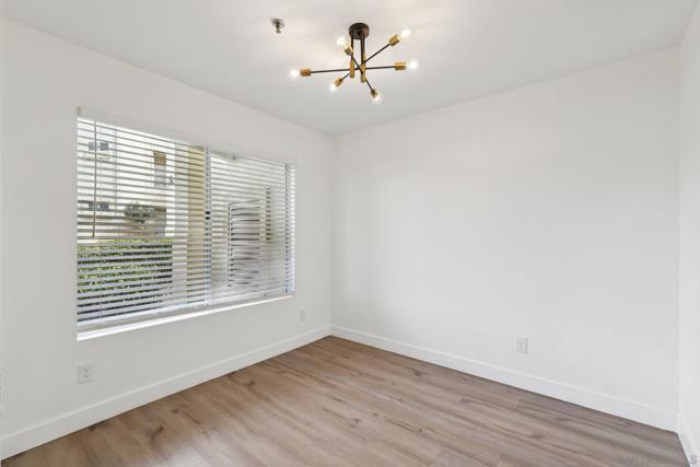 2077 Lakeridge Circle, Chula Vista CA: https://media.crmls.org/mediaz/fe29cb65-fd87-4062-a931-9df3679414ff.jpg