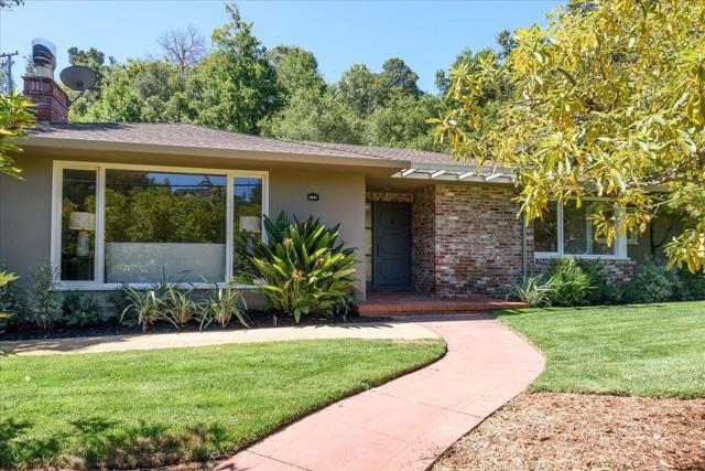 2841 Canyon Road, Burlingame CA: https://media.crmls.org/mediaz/fe29fcd6-e3a1-4326-9cee-f91764fc2e38.jpg