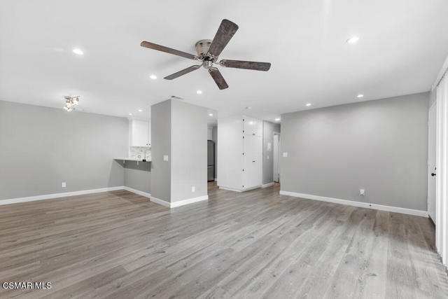 2718 Wendy Place, Port Hueneme CA: https://media.crmls.org/mediaz/fe2aaea3-1167-41bc-8cf3-3c119418d71e.jpg