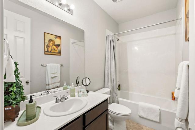 Image 42 of 49 For 1070 Atwood Court