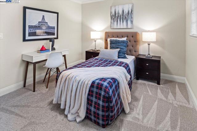 25631 Paul Ct, Hayward CA: https://media.crmls.org/mediaz/fe2c2e83-14cd-41c9-a3a8-78e2f086d35e.jpg