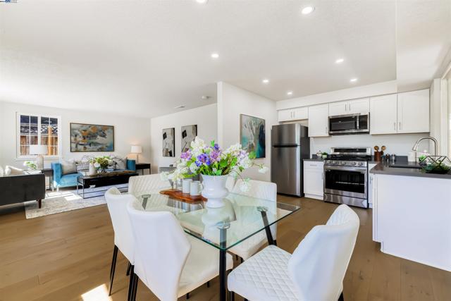 Image 11 of 60 For 625 Johanna Ave