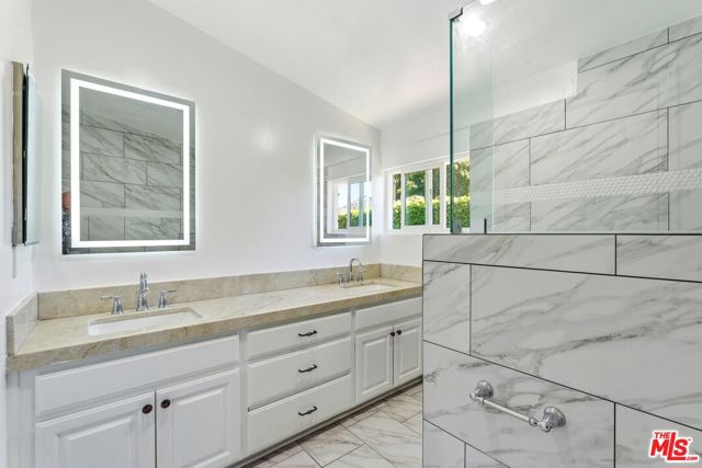 26 Packet Road, Rancho Palos Verdes, California 90275, 3 Bedrooms Bedrooms, 0 ,2 BathroomsBathrooms,Residential,For Sale,Packet,0,26666145