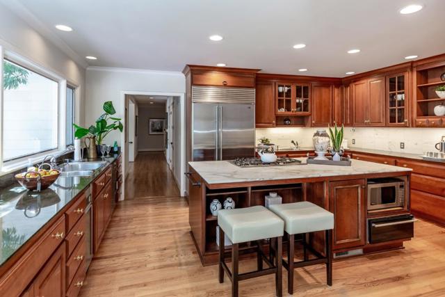 16000 Greenwood Road, Monte Sereno CA: https://media.crmls.org/mediaz/fe2f63d7-9ea9-4a85-b5b4-8759bbaf4048.jpg