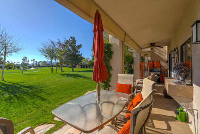 28640 W Natoma Drive, Cathedral City CA: https://media.crmls.org/mediaz/fe2ff1ee-4143-4e72-a408-f869b4571765.jpg
