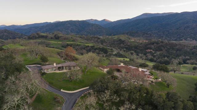 Image 19 of 21 For 2 Touche