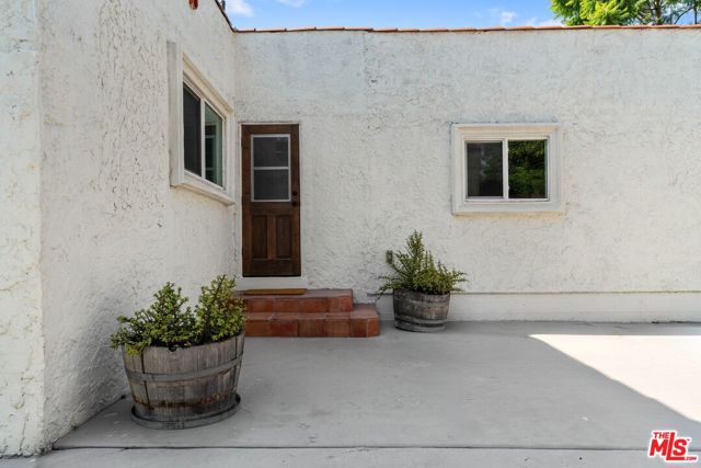 4031 Edenhurst Avenue, Los Angeles CA: https://media.crmls.org/mediaz/fe304916-a603-403e-8fd0-6fae45695414.jpg