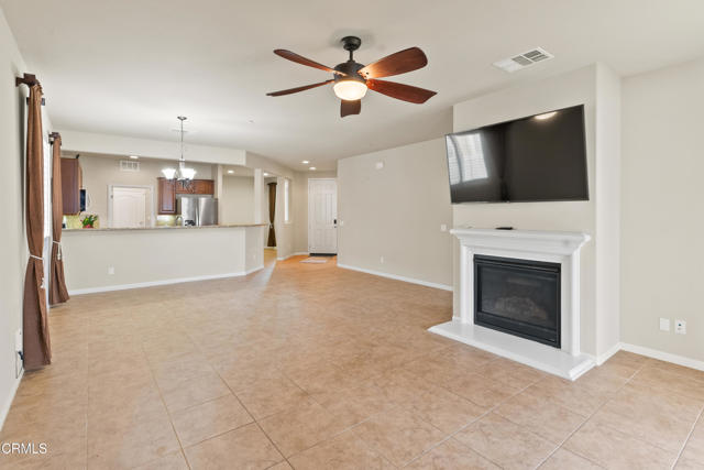 Detail Gallery Image 7 of 20 For 13324 Sterling Heights Dr, Bakersfield,  CA 93306 - 2 Beds | 2 Baths