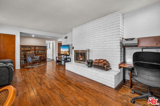 8732 Villanova Avenue, Los Angeles CA: https://media.crmls.org/mediaz/fe3277b3-18ae-4fef-8c1d-cea0ea701da8.jpg