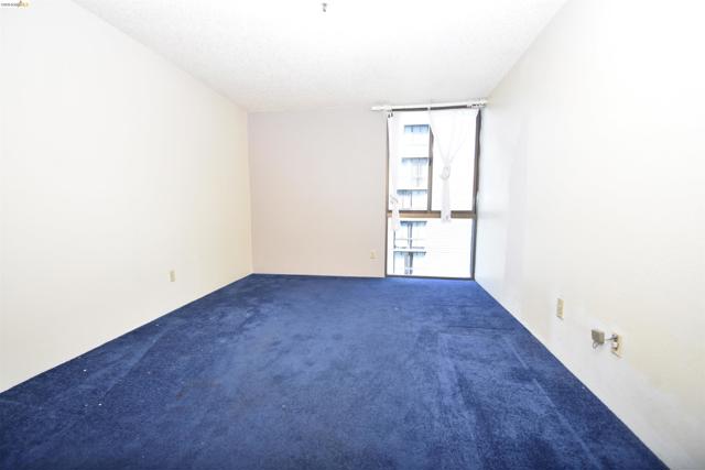 Image 14 of 22 For 555 Pierce St 1320