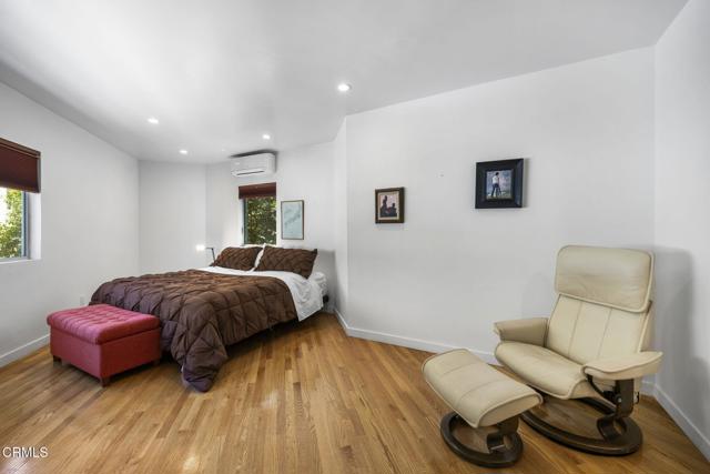 Detail Gallery Image 46 of 47 For 3551 Dixie Canyon Pl, Los Angeles,  CA 91423 - 4 Beds | 3/1 Baths