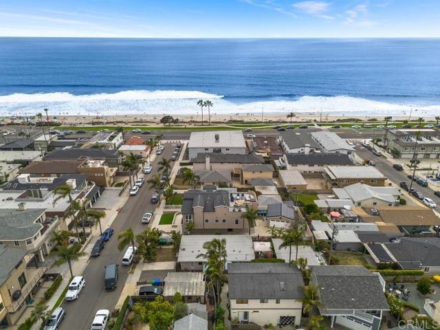 152 54 Redwood Avenue, Carlsbad CA: https://media.crmls.org/mediaz/fe32b97a-a40b-4712-8c9b-a89a6486f896.jpg