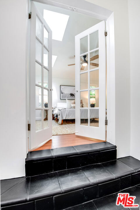 3137 Lindo Street, Los Angeles CA: https://media.crmls.org/mediaz/fe331265-ad35-4f17-9c9f-fc03e66fe020.jpg