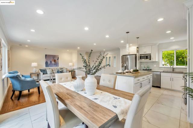669 Minerva St, Hayward CA: https://media.crmls.org/mediaz/fe3369d7-9899-4a38-9c39-330fde6a8da8.jpg