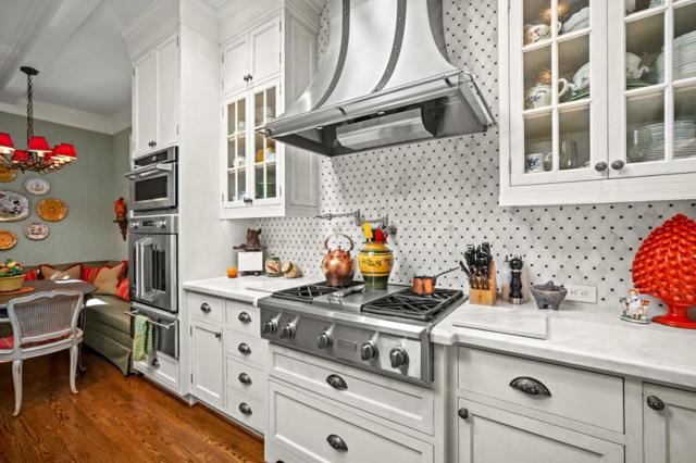 3930 Via Mar Monte, Carmel CA: https://media.crmls.org/mediaz/fe3371c6-d723-4b9b-812f-1055ae77c554.jpg