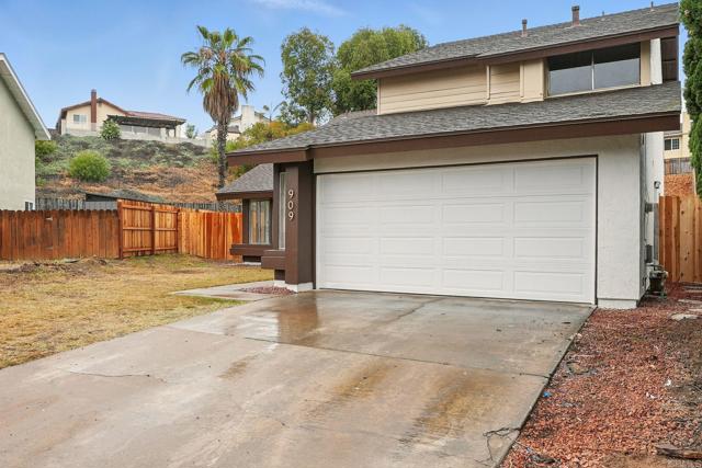909 Loma, Chula Vista CA: https://media.crmls.org/mediaz/fe33f5f7-3e7c-429e-baf7-245bacccd702.jpg