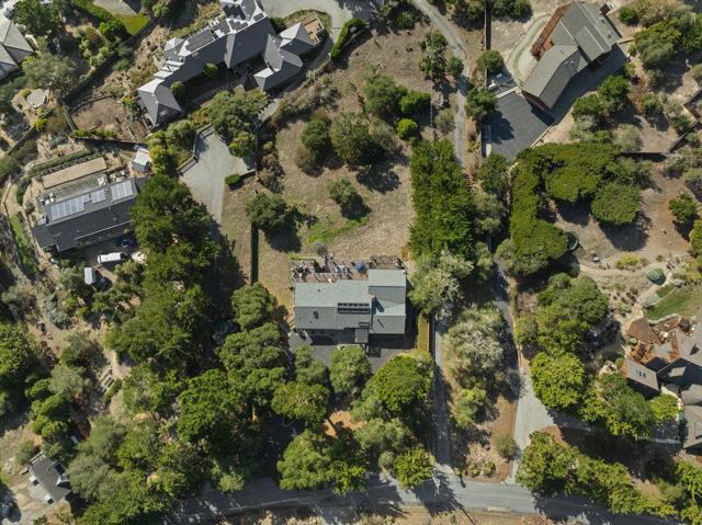 15 Mentone Road, Carmel CA: https://media.crmls.org/mediaz/fe3416f1-fd27-43d9-90e7-69c581c22272.jpg