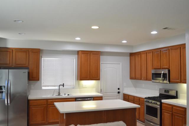 34592 Wintersweet Lane, Winchester CA: https://media.crmls.org/mediaz/fe34b745-f846-4510-8dd4-4833a70d3928.jpg