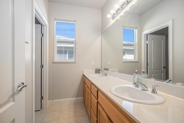 1964 Finger Peak Way, Antioch CA: https://media.crmls.org/mediaz/fe35233b-ca2c-42a2-bb92-b03008586a1d.jpg