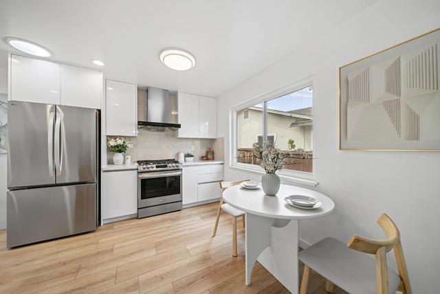 857 Peach Avenue, Sunnyvale CA: https://media.crmls.org/mediaz/fe361c6f-e7d4-4690-ad9e-61bf9bf7f227.jpg