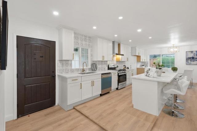 2660 Ross Place, Walnut Creek CA: https://media.crmls.org/mediaz/fe374024-f5f1-4c4a-8de7-d80dd3cf9d44.jpg
