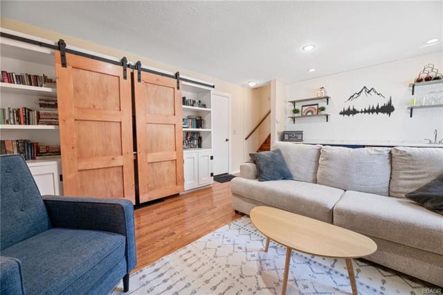 42729 Haupstrasse Drive, Big Bear CA: https://media.crmls.org/mediaz/fe37574c-fdb4-44f7-93dd-576e2818f986.jpg
