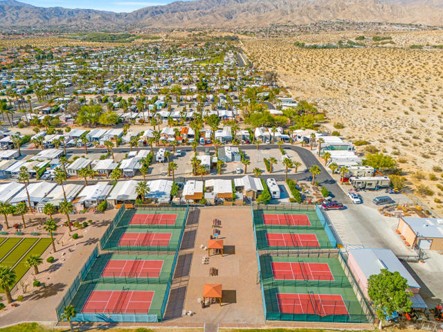 16400 Bubbling Wells Road, Desert Hot Springs CA: https://media.crmls.org/mediaz/fe375fb2-42eb-4308-b3d7-102b2c38fbee.jpg