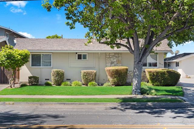 1815 Bucknall Road, Campbell CA: https://media.crmls.org/mediaz/fe3846f6-c3b7-475c-9f80-071b19d18d84.jpg