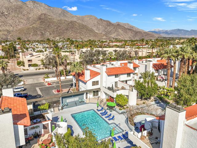 280 S Avenida Caballeros, Palm Springs CA: https://media.crmls.org/mediaz/fe38a60e-9bc5-45c8-a5f3-8eb23f6cb834.jpg