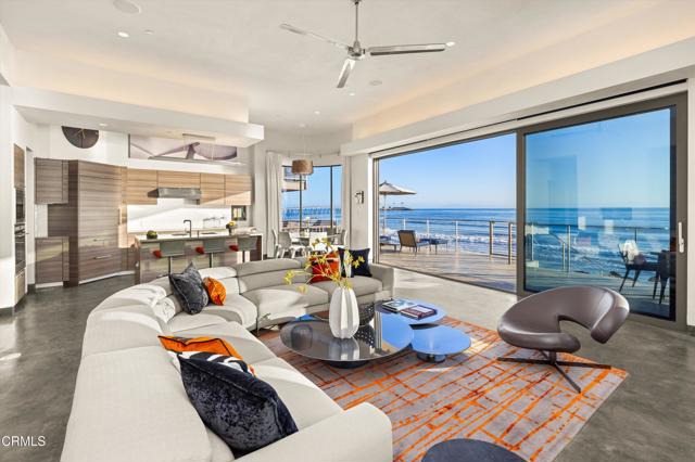 6768 Breakers Way, Ventura CA: https://media.crmls.org/mediaz/fe399d12-04bb-4cc0-b34d-f8a0450c1c12.jpg