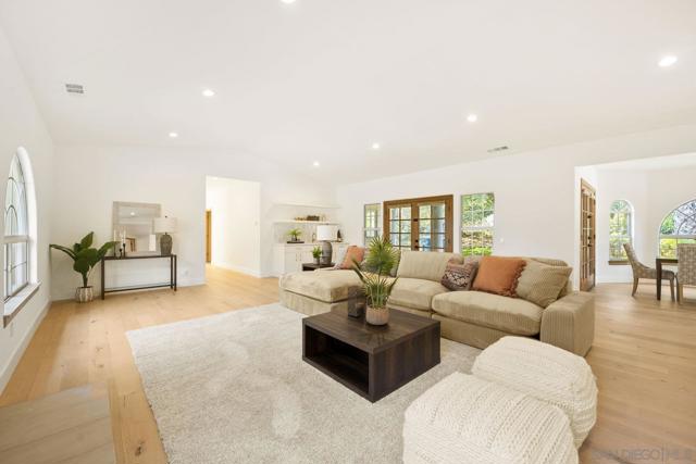 17601 Valle Verde, Poway CA: https://media.crmls.org/mediaz/fe3c66d4-4039-442a-8f24-492eb0f0c62a.jpg