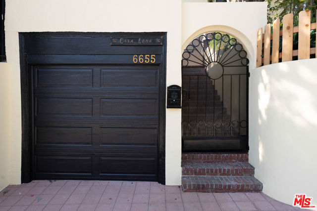 6655 Emmet Terrace, Los Angeles CA: https://media.crmls.org/mediaz/fe3c937d-5142-4ab5-8c4c-0918a1d89699.jpg