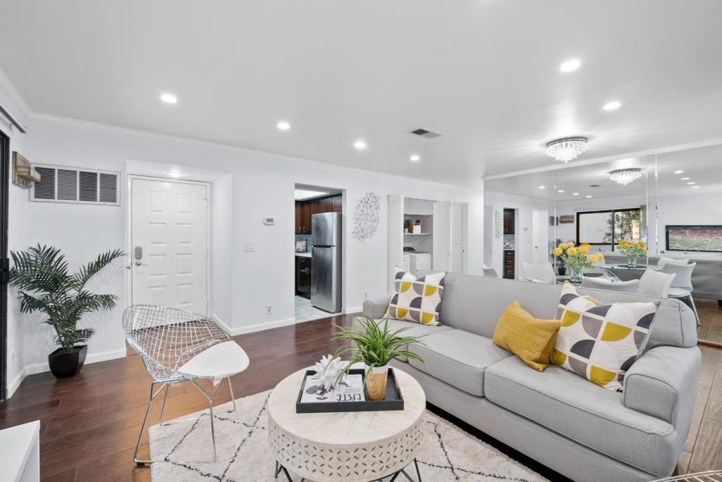 709 San Conrado Terrace #1